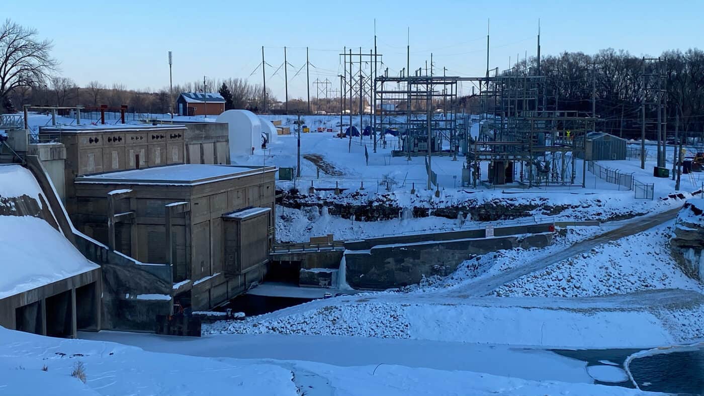 Dakota County - Byllesby Dam Powerhouse Exterior on River