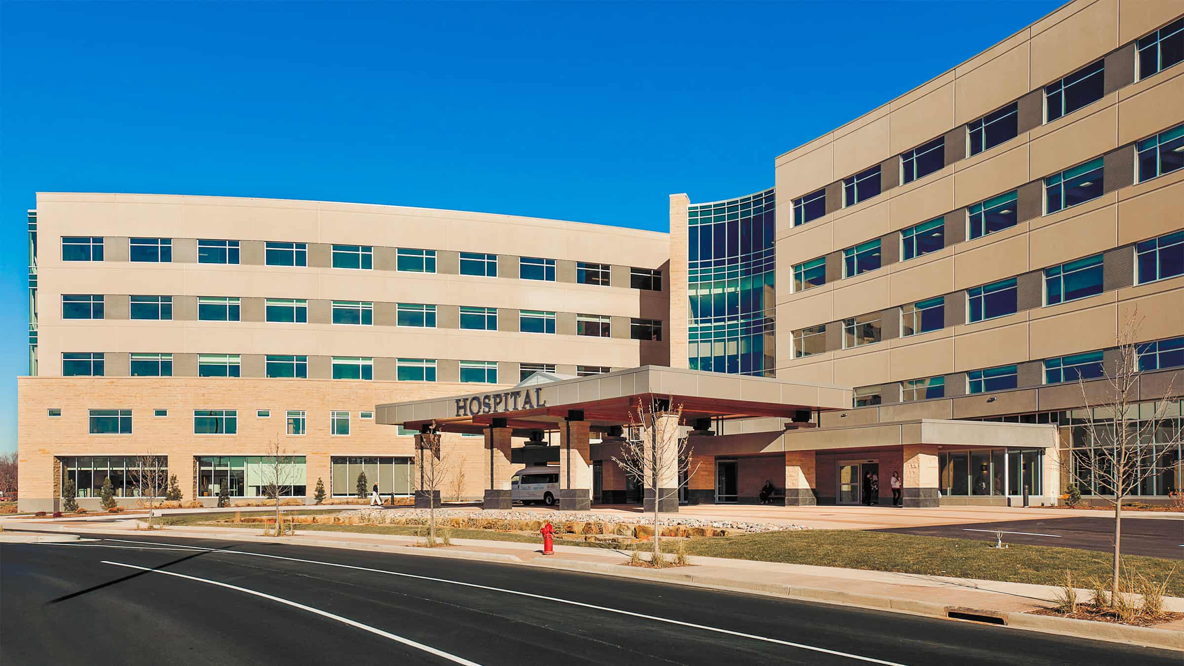 Mayo Clinic Health System - Eau Claire Bed Towers Exterior View of Building Wings with Circle Drive